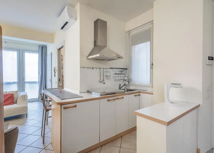 Guesthost - La Piazzetta