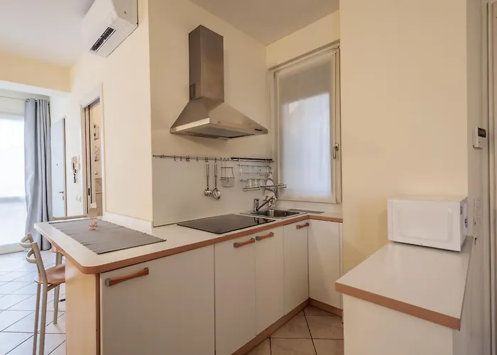 Guesthost - La Piazzetta Apartman